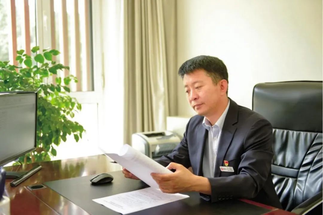 王向伟395.jpg